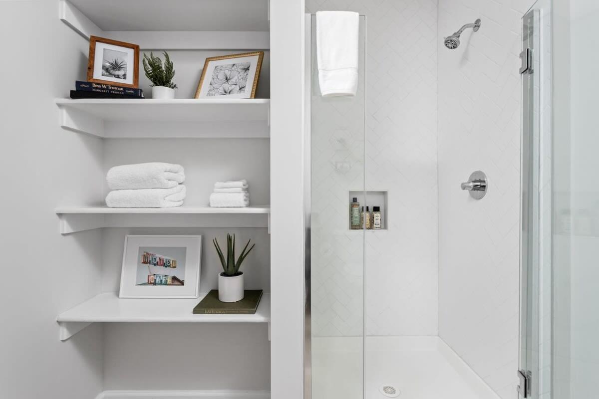 Cozysuites Modern Studio Steps From Broad Ripple Indianapolis Exterior foto